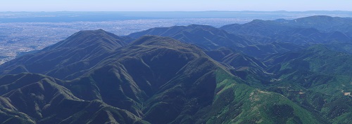 藤原岳の上空からの風景
