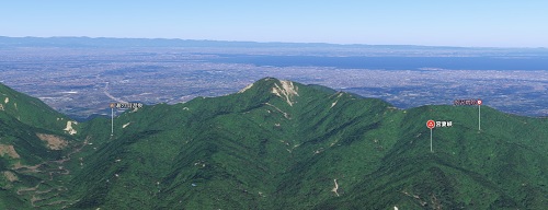 鎌ヶ岳の上空からの風景